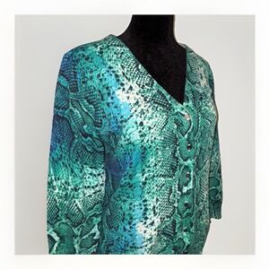 Nue Options Women's‎ Size Small Snakeskin Design V-Neck Cardigan Sweater